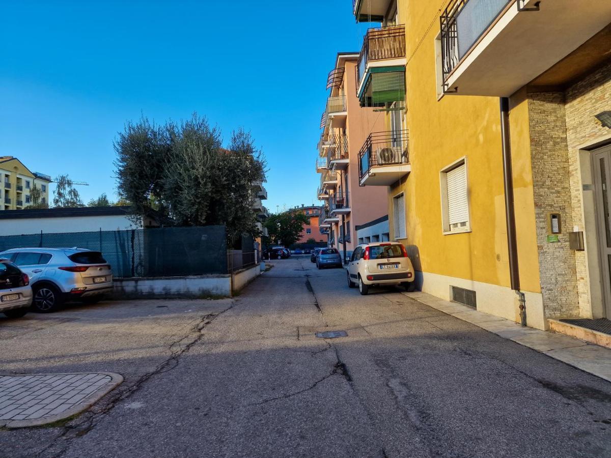 Casa Viotti Monza Apartamento Exterior foto